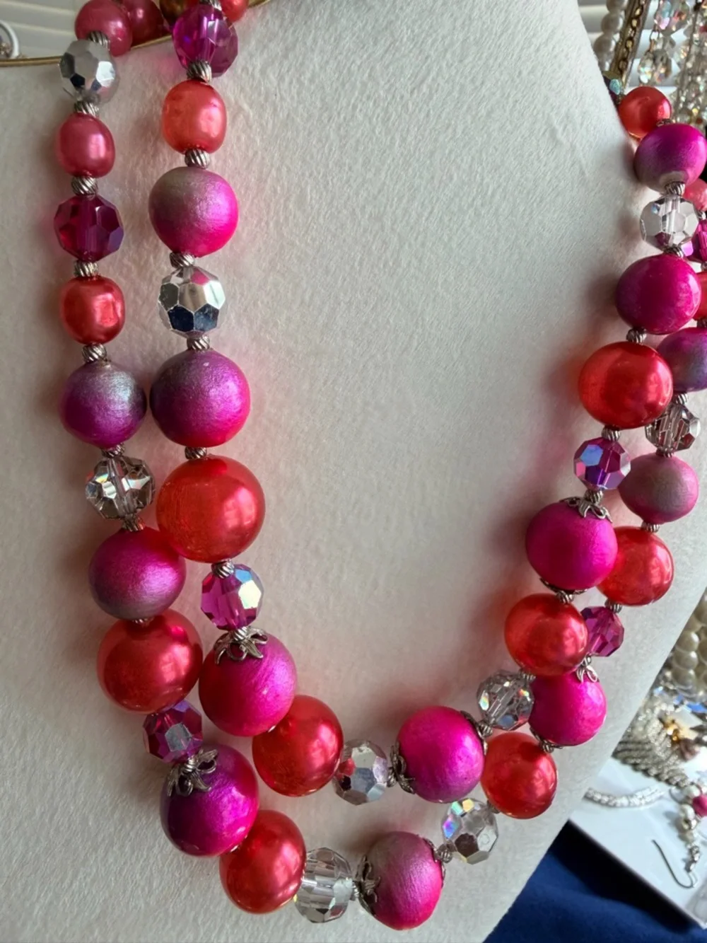 Vendome Vintage Pink, Orange and Crystal Double Strand Necklace and Earrings. - Picture 11 of 11